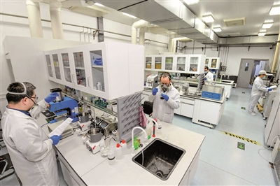 打造国家前瞻性基础材料创新中心 电子专用材料的研发之路